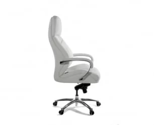 Кресло руководителя ПОРСCХЕ иворй леатхер / PORSCHE ivory leather