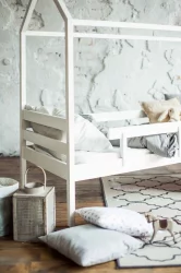 Кровать-домик РооРоом кд-1 с бортиком Белый / RooRoom