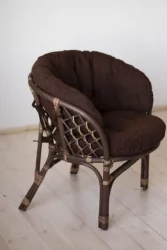 Кресло Багама, подушки коричневые или светлые полные Бахама5 орех матовый / Bahama5