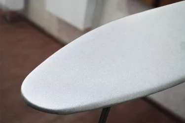 Шкаф со встроенной гладильной доской Ирон Бокс (правый, купе) Беленый дуб / Iron Box