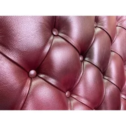 Диван двойной Амати стеганый в натуральной коже Бордовый