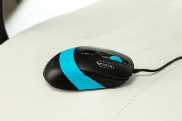 Геймерское кресло Бюрократ ЗОМБИЕ РУННЕР Белый-голубой / ZOMBIE RUNNER