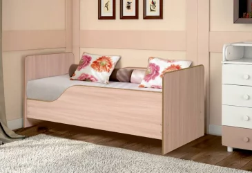 Кровать детская с бортом Малышка №1 600*1400 Орех