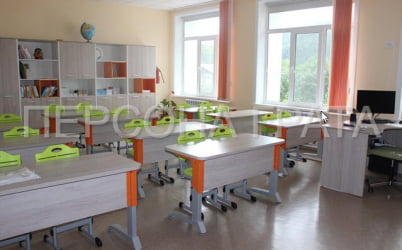 Парта двухместная Де Гласси Н (рост 3-5)  ЛДСП Бук/ Металл Серый+Зеленый
