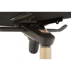 Кресло руководителя ЕЧаир CС-630Е 180434 Черное / EChair CS-630Е