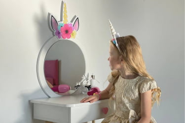 Детский стол со стульчиками Единорожка МК-0020 Белое дерево/белый (плюш) / MK-0020