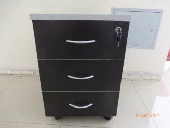 Тумба подкатная с 3 ящиками ЗОМ27530301 Венге / ZOM27530301