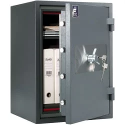 Сейф огнестойкий и устойчивый к взлому Евро Гарант-67Т / Гарант-67T