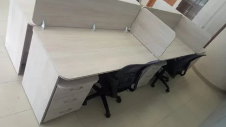 Стол прямой Глассй 1.10.14 Дуб сантана светлый / Glassy