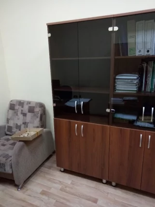 Шкаф-витрина Лидер 82.13 Орех Пегас_2