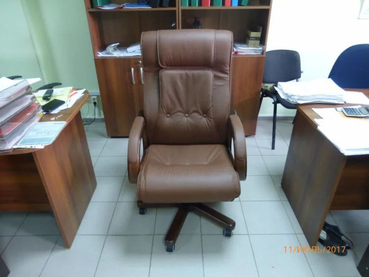 Кресло руководителя CХАИРМАН 653 кожа Коричневый / CHAIRMAN_4