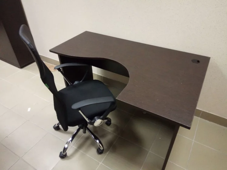 Стол эргономичный правый ТРД29625301 Темный дуб / TRD29625301_12