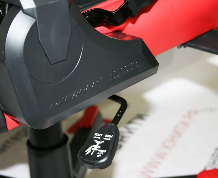 Геймерское кресло ДКСРасер ОХ/РЕ0/НР / DXRacer OH/RE0/NR_12