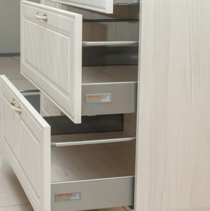 Стол с тремя ящиками Тиффани 19.67_1