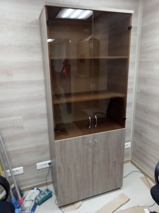 Шкаф высокий со стеклом Твин 16.16.131 Дуб Верцаска / Twin_3