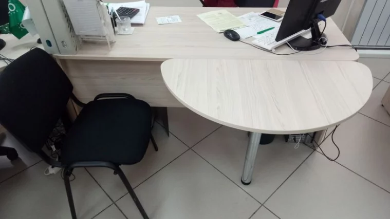 Приставка-полукруг для двух угловых столов Глассй 2.20 Туя / Glassy_3