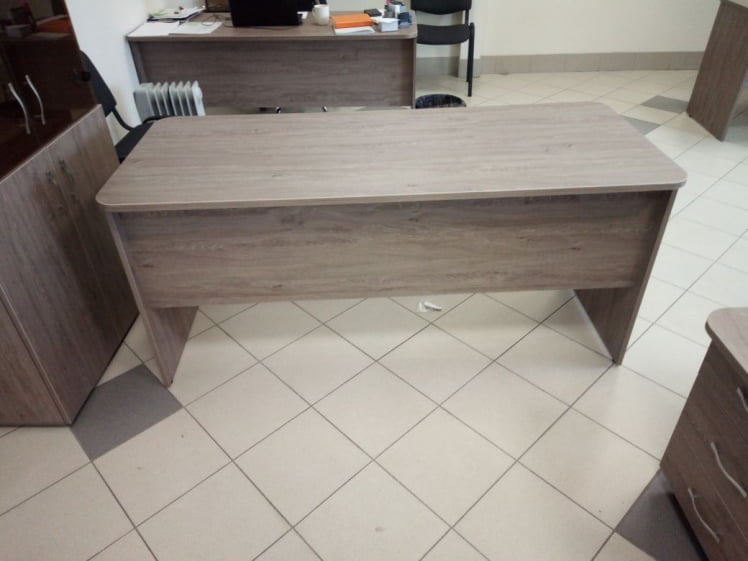 Стол прямой Глассй 1.10.16 Дуб Верцаска / Glassy_1