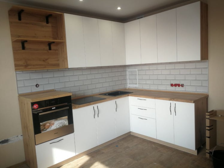 Глянцевый фартук (КОМПОЗИТ) КМ 10 Белый / KM_3