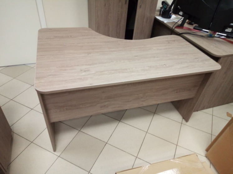 Стол угловой Глассй 1.14.14Пр Дуб Верцаска / Glassy_1