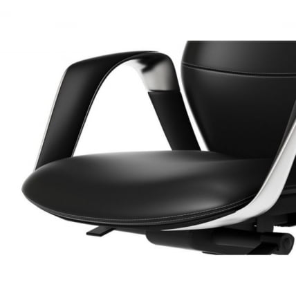 Эргономичное кресло руководителя Еурека ОC07 СЕРЕНЕ (Наппа кожа), черное / Eureka OC07 SERENE (Nappa_7