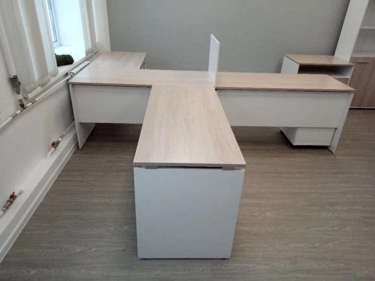 Стол прямой Дека ЛДСП каркас 75.06.14 Дуб Сантана светлый/Белый / Deka_2