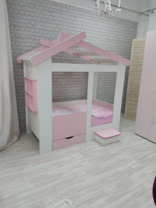 Кровать Теремок с ящиком и ступенькой Белая-Розовый_1