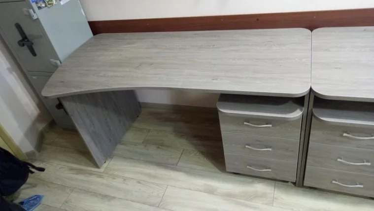 Тумба подкатная Глассй 3.14.10 Дуб Верцаска / Glassy_4